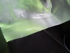 圧着器による密封