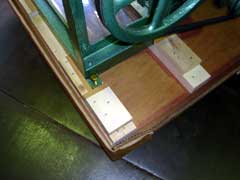 輸出貨物の根止め作業